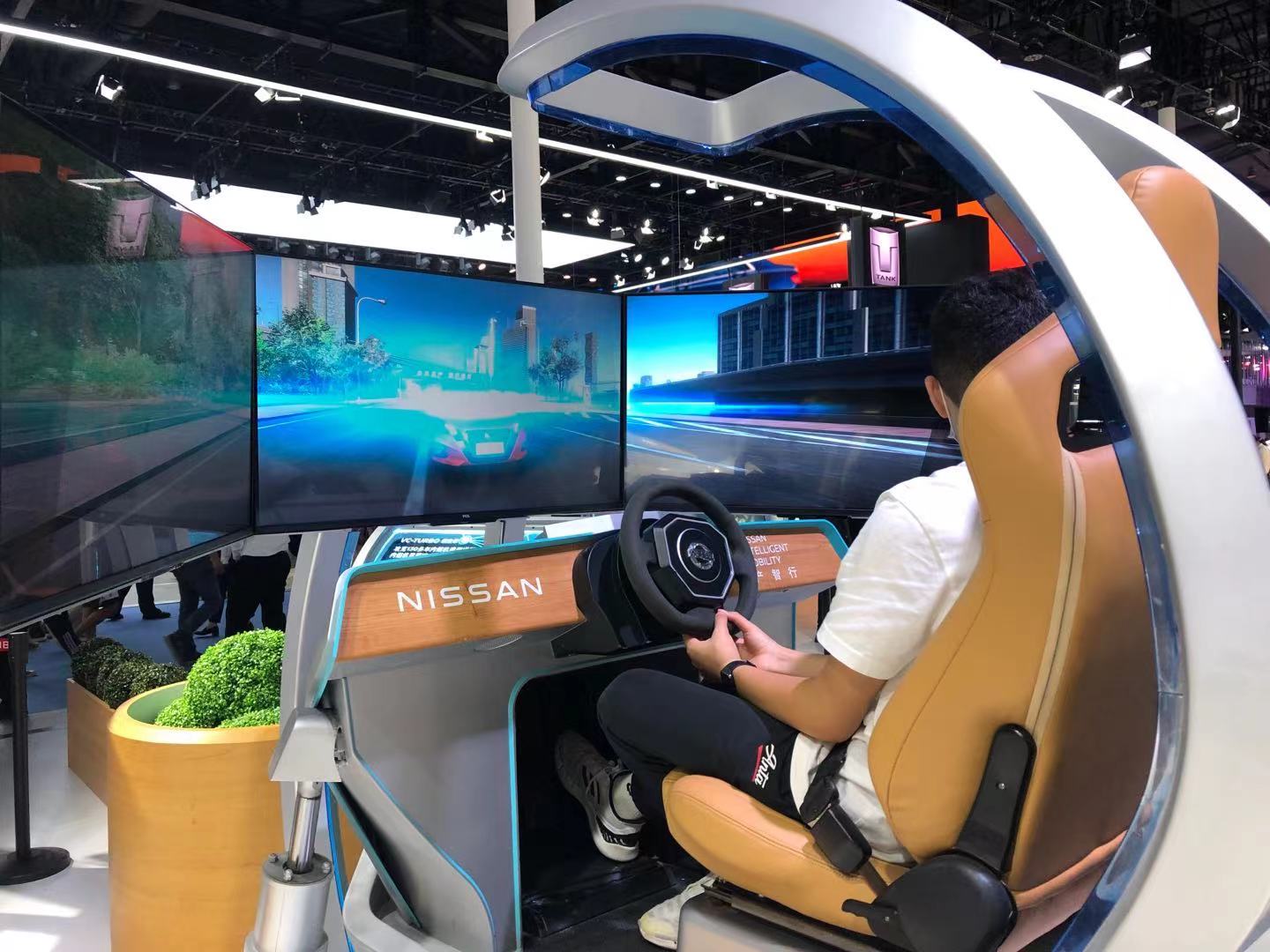 成都车展9.jpg 成都车展9.jpg